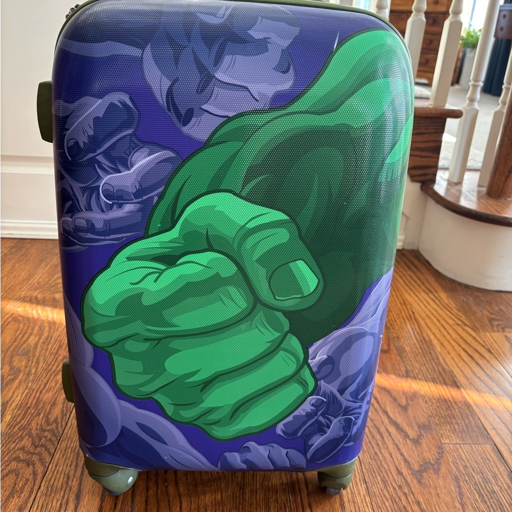 Marvel Hulk Graphic Suitcase